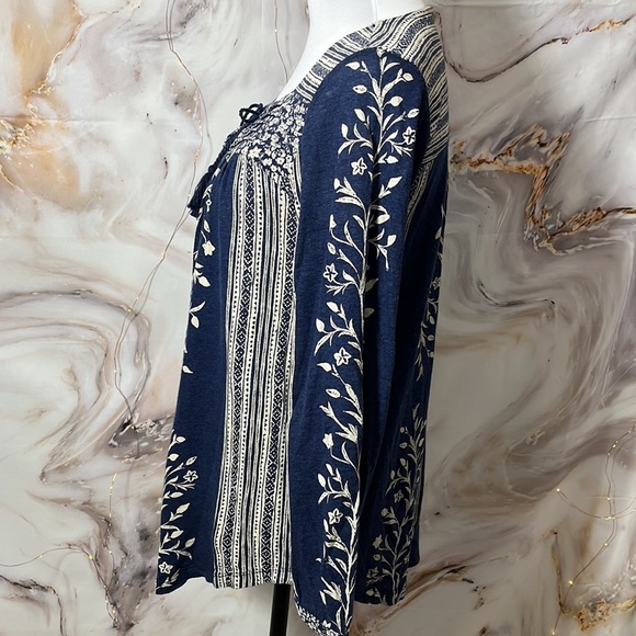 Lucky Brand Peasant Boho Long Sleeve Split Neck with Tassels Navy & Cream SZ XS - Picture 4 of 10